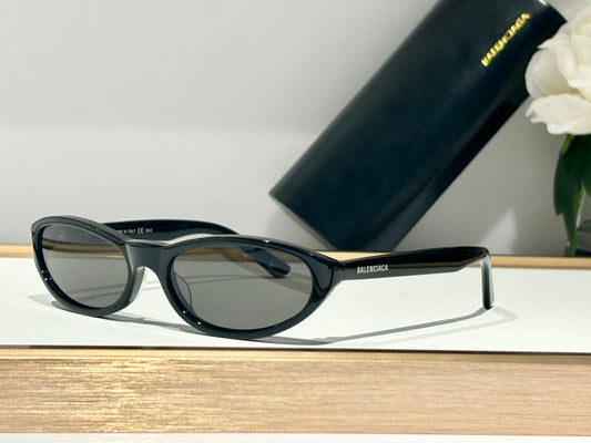 Balenciaga Retro Chic Neo Round Sunglasses - Black