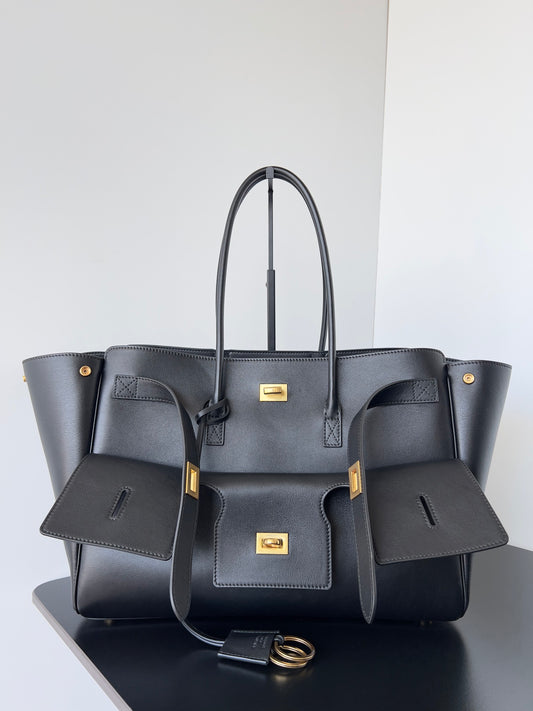 Balenciaga Black Large Tote with Gold Accents – Modern Luxury Redefined