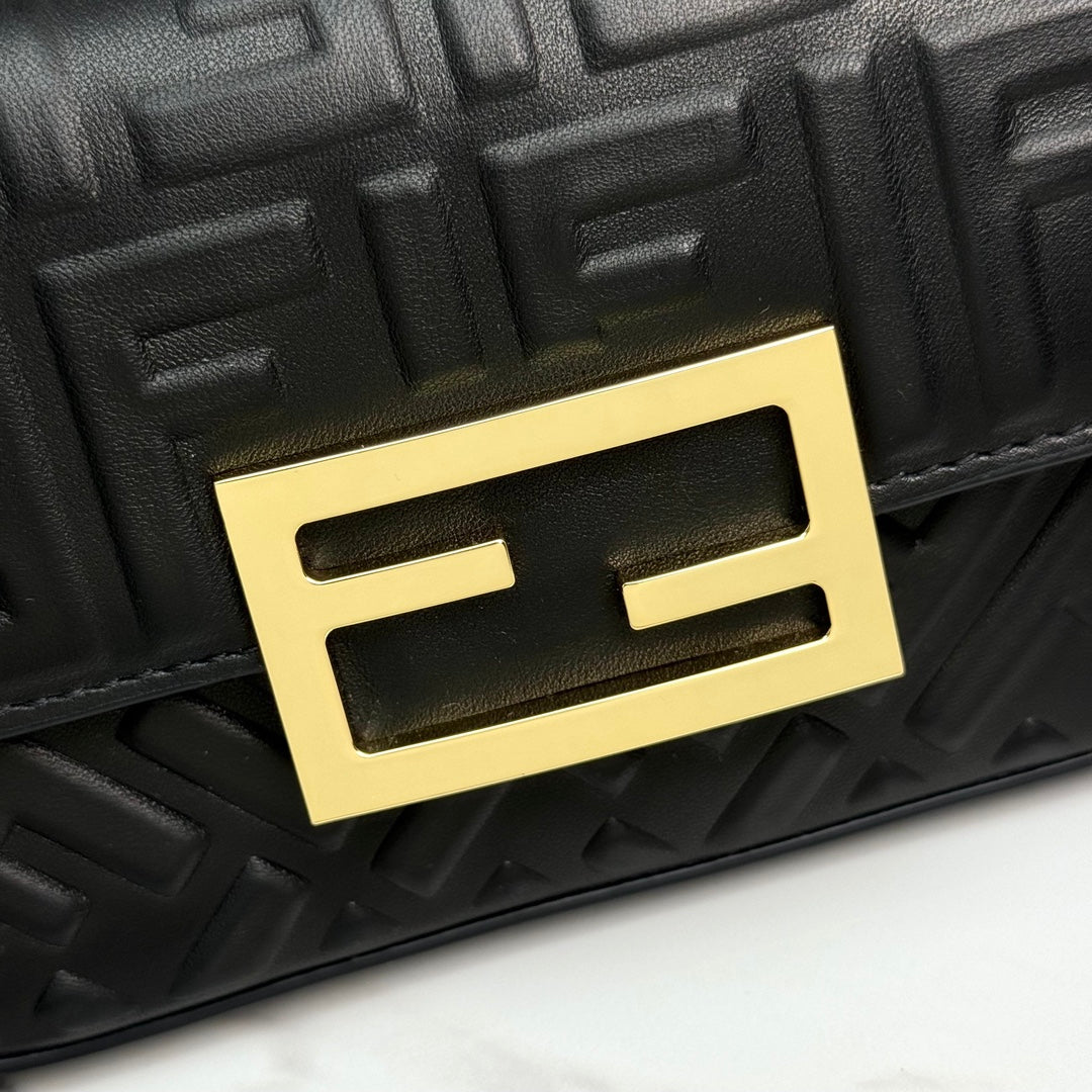 Fendi Black Small Handbag – Classic Luxury in a Petite Form