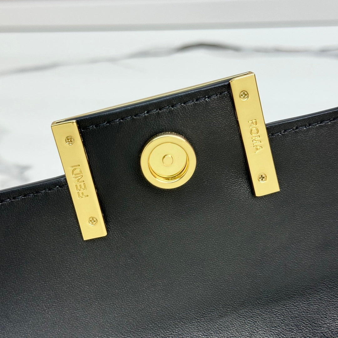 Fendi Black Small Handbag – Classic Luxury in a Petite Form