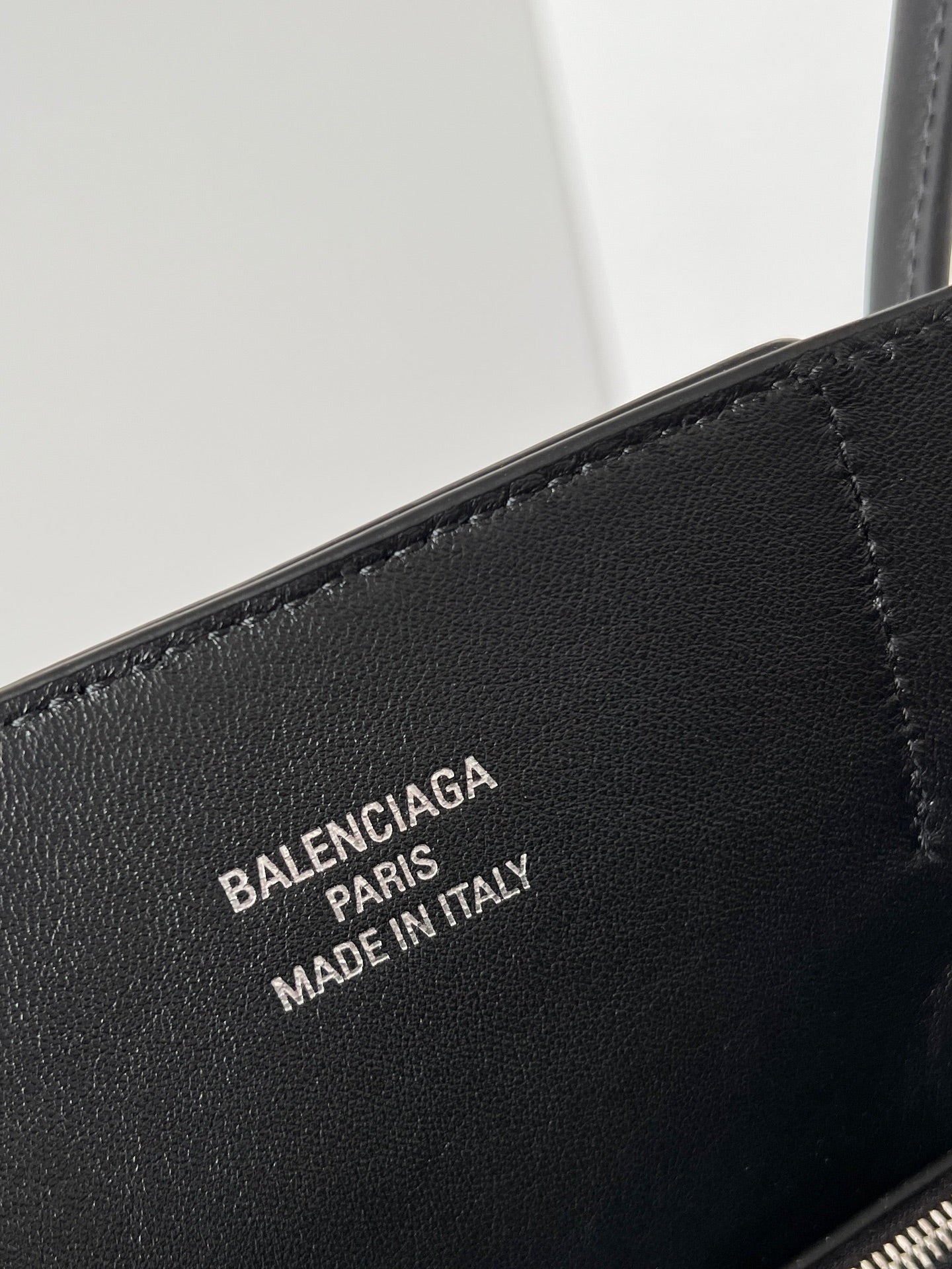 Balenciaga Black Large Tote with Silver Accents – Sleek and Sophisticated